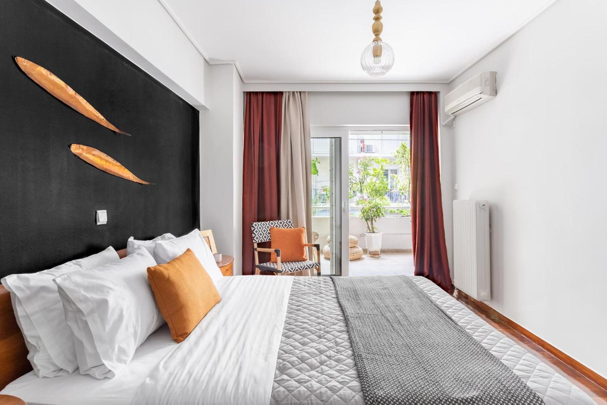 Fresh Detailed Stylish Apartment At Acropolis アテネ エクステリア 写真