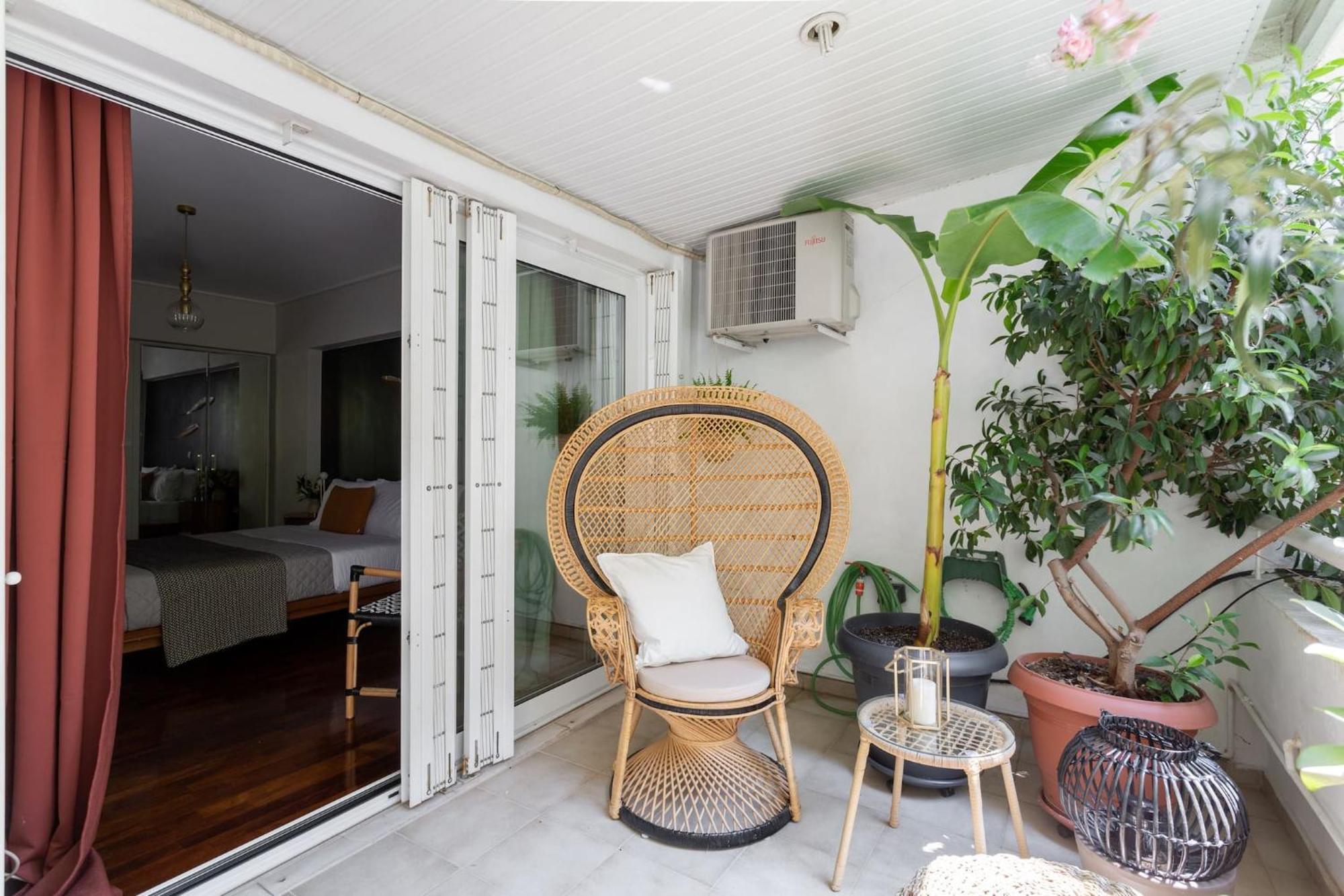 Fresh Detailed Stylish Apartment At Acropolis アテネ エクステリア 写真